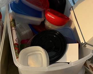Tupperware and other plastic for summer entertaining