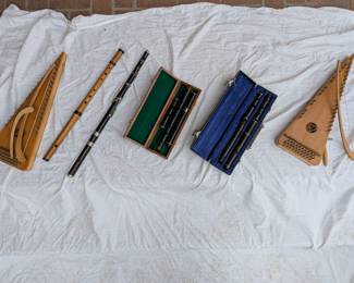 Flutes and bowed psaltrys