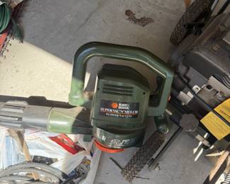 Black and Decker Super Vac and Mulch