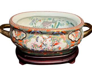 Oval fish bowl