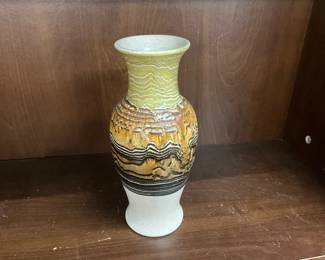 Royal Haeger USA Vase w Drip Glaze Design