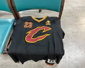 Cleveland Cavaliers LeBron James # 23 T-Shirt