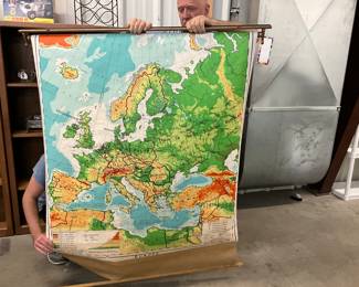 School Pull-Down Map of Europe