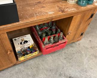 Cigar Box w/Key Chains - Coke Case & Coca-Cola Bottles