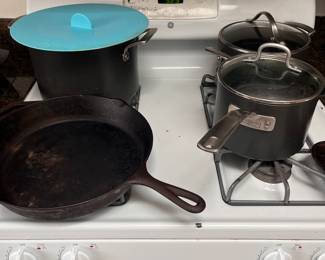Teflon & cast iron pans