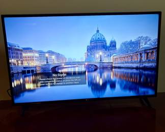 LG flat screen TV