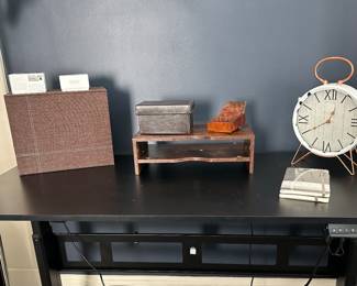 Electric Adjustable Height Desk
