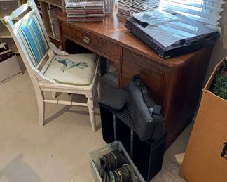 Desk & Artisan Chair