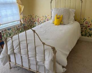 ETHAN ALLEN bed frame