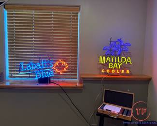 Neon Labatt’s Blue and Matilda Bay Signs