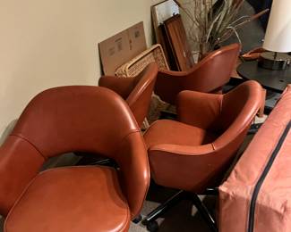 6 executive chairs 78"eero saarinen black marble table