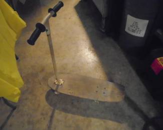 skateboard withy handle bars