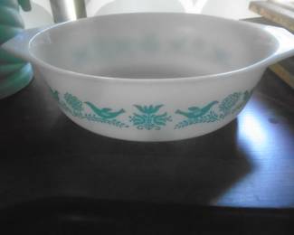 Pyrex (bluebird pattern)