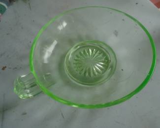 uranium glass