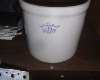 2 Gallon crock