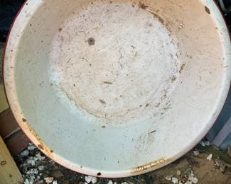 Vintage White Farmhouse Enamelware Tub/Sink