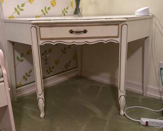 Corner Desk