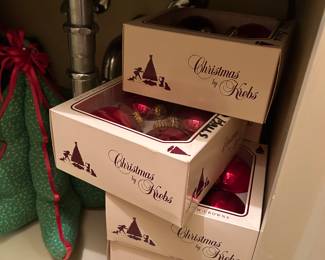 Christmas Decor / Holiday Decorations