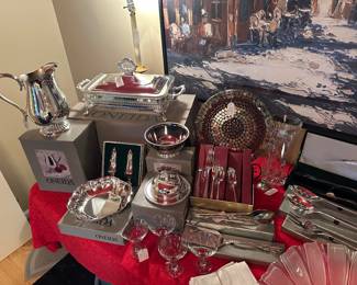 Silver plate Oneida - Most NEW