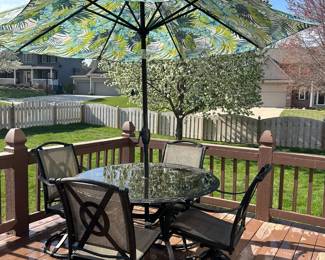 Patio Table and 4 Swivel Chairs