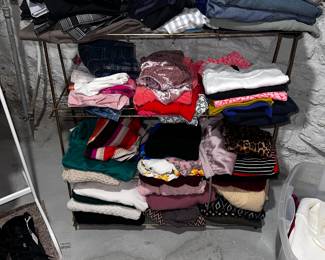 Women’s clothes size 2-8