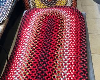 Beautiful bread braided 4 ft by 2.3 ft
12 pics
Each for only $75