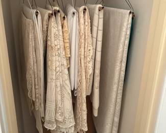 Lace Tablecloths