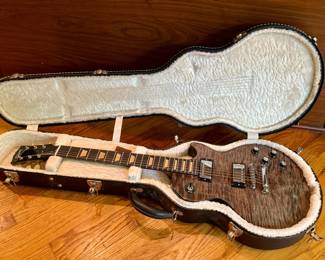 Gibson 2008 Guitar of the Month in case