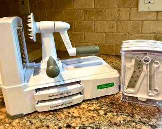 Veggetti Pro vegetable slicer