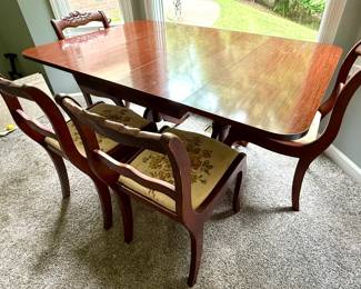 Vintage dropleaf table with 4 chairs
