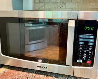 Toshiba countertop microwave