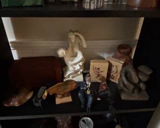 Decorative accessories.