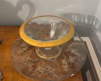 Two-piece etched bowl and plate.