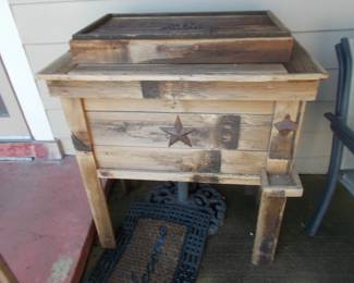 Wooden beverage chest