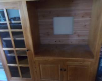 Small entertainment center
