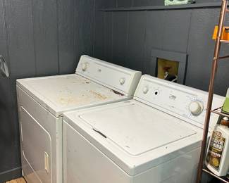 This tried and true late model washer and dryer are ready to clean up at your home now