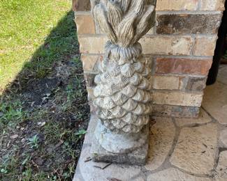 Cement pineapples