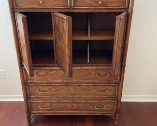 $400. Drexel gentlemen’s  chest