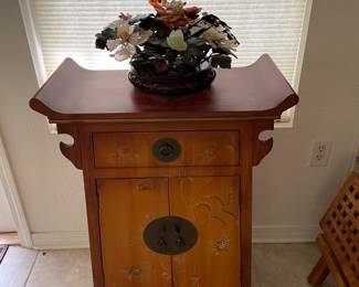 $100 Asian style side cabine