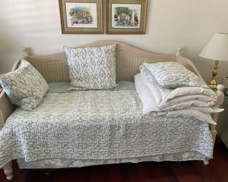 $350 day bed