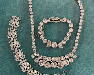 Weiss pieces