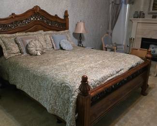 Henredon Bedroom Set