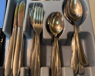 Gorgeous atomic starburst MCM silverware set