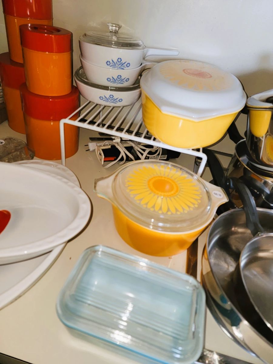 Daisy Pyrex Casserole / Blue refrigerator dish and Corning Ware