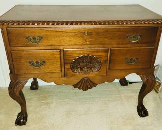 Small chest of drawers