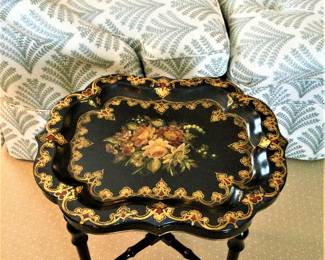 Hand Painted Tole Tray Table