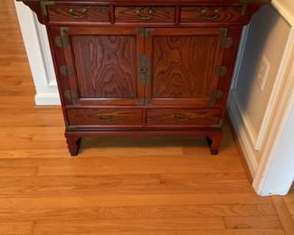 Asian style chest