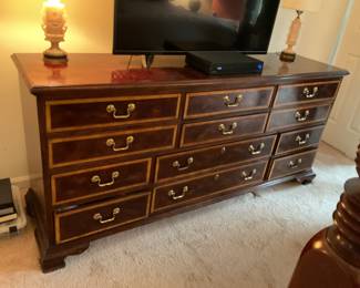 Thomasville long 12 drawer dresser
