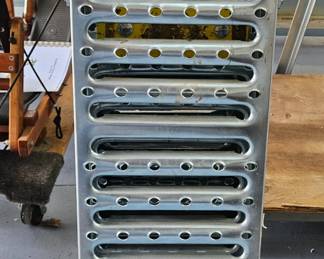 Haul Master Tri-fold load ramp