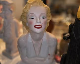 Marilyn Munroe cookie jar